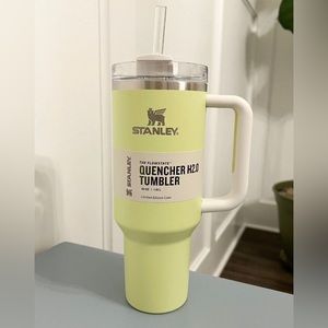 Stanley Adventure Quencher 40oz Limited Edition - Citron